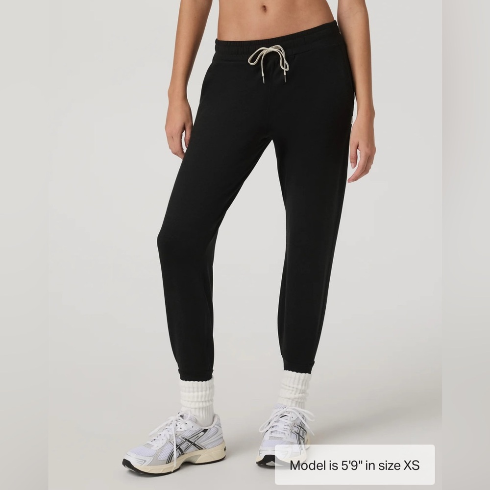 Vuori Black Jogger Pants Sz XS